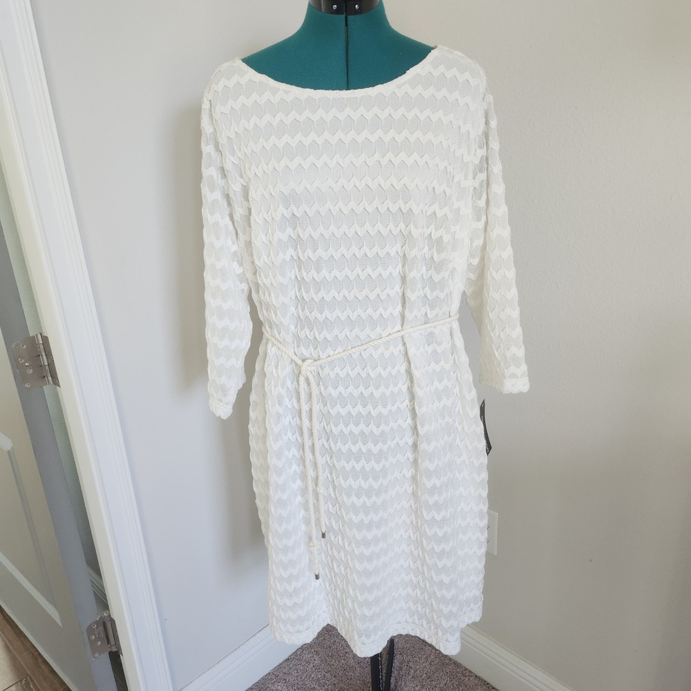 Sharagano Womens Ivory Shift Dress Size 18W NWT Scoop Neck Lined